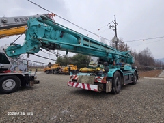 Xe cẩu bánh lốp 45 tấn Kobelco RK450-2 (1995) nhập Hàn Quốc