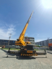 Xe cẩu bánh lốp 45 tấn Kobelco RK450-3 (1992) nhập khẩu từ Hàn Quốc