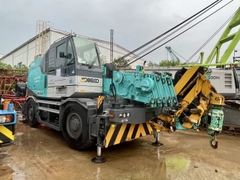 Xe cẩu bánh lốp 25 tấn Kobelco RK250-7 (2010) nhập khẩu từ Nhật Bản