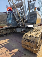 Xe cẩu bánh xích 70 tấn Sumitomo SC700 (1996) nhập khẩu từ Hàn Quốc