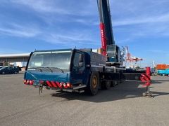 Xe cẩu bánh lốp 220 tấn Liebherr LTM1220NX nhập khẩu từ Nhật Bản