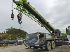 Xe cẩu bánh lốp 80 tấn Zoomlion ZTC800V562 (2019) nhập khẩu từ China