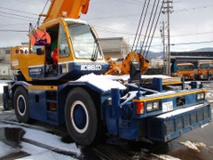Xe cẩu bánh lốp 25 tấn Kobelco RK250-6 (2002) nhập khẩu từ Nhật Bản