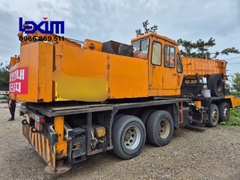 Xe cẩu bánh lốp 50 tấn Kato Hyndai HC50 (1997) nhập khẩu từ Hàn Quốc