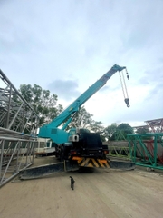 Xe cẩu bánh lốp 51 tấn Kobelco RK500-2 (2005) nhập khẩu từ Nhật Bản