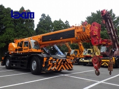 Xe cẩu bánh lốp 60 tấn Tadano GR-600N-1 (2006) nhập khẩu từ Nhật Bản