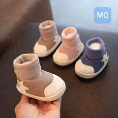 Tất tập đi cao cổ phối da hình ngôi sao cho bé