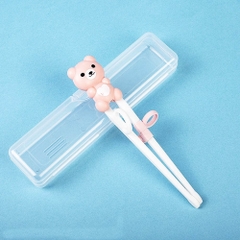 Đũa Tập Ăn Cho Bé Hình Gấu Kèm Vòng Định Vị Ngón Tay Và Hộp Đựng Tiện Lợi
