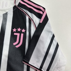 Juventus 25/26 Player - Trắng sọc đen