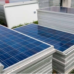 Tấm năng lượng mặt trời WORLD ENERGY 600