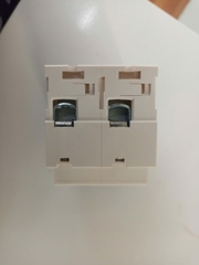 Aptomat MCB 2P AC 100A bảo vệ mạch điện khỏi các sự cố quá tải và ngắn mạch