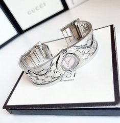 Gucci Twirl vỏ bạc mặt hồng
