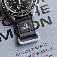 Omega MoonSwatch Mission to the Moon SO33M100
