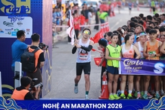 ÁO CHẠY BỘ SINGLET BẠCH PHONG – THẾ HỆ DỆT LỖ MỚI TỪ PR SPORT