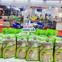 MỲ GẠO SẠCH SINH RA TỪ LÀNG HÙNG LÔ ( 1 Thùng 20 gói x500g)