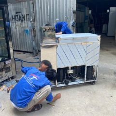 Máy làm kem que 2 khuôn