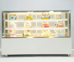 Tủ bánh kem 1.8m kính vuông 3 tầng