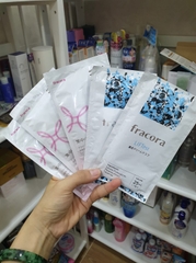 Mặt nạ FRACORA PLACENTA WHITE (1 miếng/gói) màu xanh