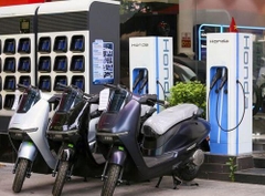 Honda UC3 lên kệ tại các đại lý: Nhập khẩu từ Thái Lan nhưng giá bán tại Việt Nam thấp hơn đáng kể