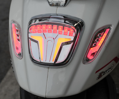 ĐÈN HẬU VESPA SPRINT/PRIMAVERA V2 CLEAR - TUN