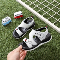 Giày sandal kiểu dáng mới thời trang dành cho bé trai