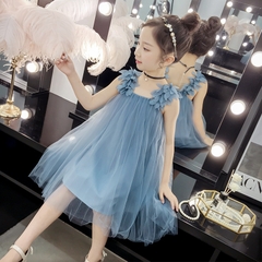 Đầm hai dây phối ren kiểu dáng công chúa ngọt ngào dành cho bé gái