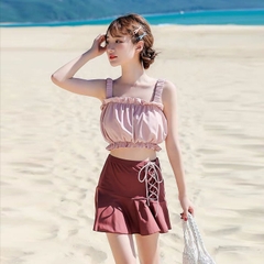 Bộ đồ bơi hai mảnh kiểu váy xẻ hông nhỏ nhắn dễ thương, phong cách Hàn Quốc