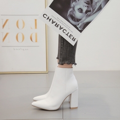 Giày boots Martin cao gót nữ mũi nhọn phù hợp bốn mùa