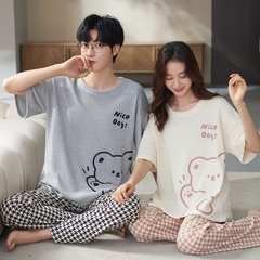 Đồ bộ mặc ở nhà cổ tròn phối họa tiết ngắn tay dành cho nam