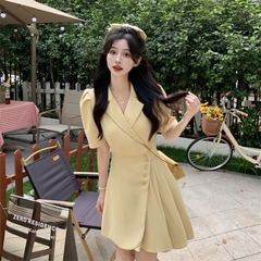 Đầm ôm eo tay ngắn phồng cổ chữ V vạt chéo xếp ly hợp thời trang dành cho nữ