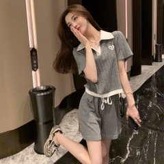 Bộ đồ thể thao áo thun tay ngắn bẻ cổ phối quần short thời trang dành cho nữ