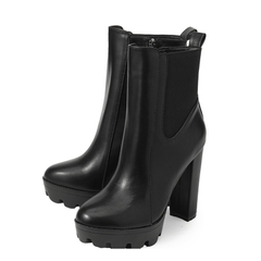 Giày boots cổ trung cao gót mũi nhọn, đế vuông mới phù hợp mọi lứa tuổi
