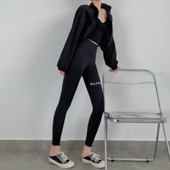 Quần legging nữ dài chín tấc ôm dáng co giãn, in chữ trên đùi thời trang