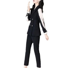 Bộ đồ vest hai mảnh thời trang sang trọng, phong cách phương Tây