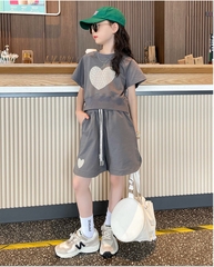 Bộ đồ thể thao bé gái dáng rộng áo thun tay ngắn và quần short phong cách giản dị