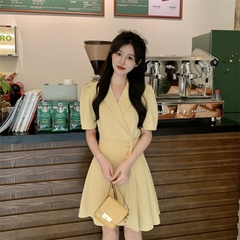Đầm ôm eo tay ngắn phồng cổ chữ V vạt chéo xếp ly hợp thời trang dành cho nữ