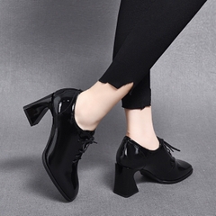 Giày boots cổ ngắn buộc dây miệng sâu mới