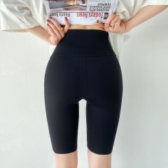 Quần legging nữ ngắn ôm dáng hợp thời trang phù hợp với các môn thể thao