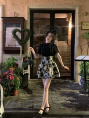 Đầm giả hai mảnh thiết kế cổ đứng theo phong cách cổ điển