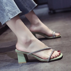 Dép sandal cao đế vuông xỏ ngón phiên bản Hàn Quốc phù hợp mọi lứa tuổi