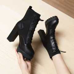 Giày boots mũi tròn cổ ngắn, có dây buộc, tăng chiều cao, phong cách thời trang