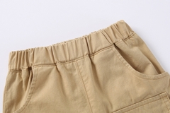 Quần short kaki in chữ phối túi hộp cho bé trai
