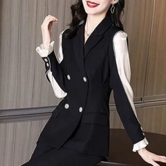 Bộ đồ vest hai mảnh thời trang sang trọng, phong cách phương Tây
