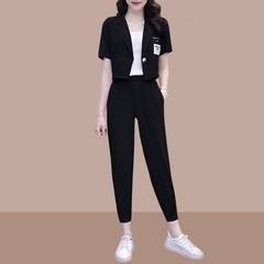 Bộ đồ vest tay ngắn quần dài kiểu dáng phương Tây, phong cách thời trang nữ tính