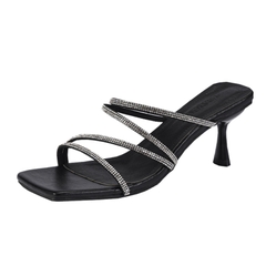 Giày sandal cao gót đế vuông quai chéo đính hạt kim cương nhỏ mẫu mới mùa hè