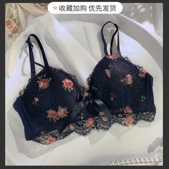 Bộ đồ lót nâng ngực không gọng, kiểu dáng tươi tắn dễ thương với hoa phối trên áo