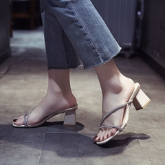 Dép sandal cao đế vuông xỏ ngón phiên bản Hàn Quốc phù hợp mọi lứa tuổi
