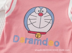 Bộ đồ thể thao hai mảnh in hình doraemon dễ thương dành cho bé gái