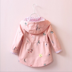Áo khoác gió vải cotton thêu hoa phối dây rút ở thắt lưng thời trang dành cho bé gái