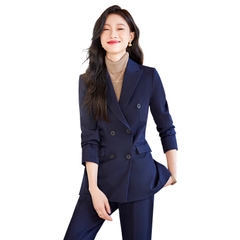 Bộ đồ vest cao cấp với thiết kế hai hàng khuy sang trọng, phong cách công sở dành cho nữ